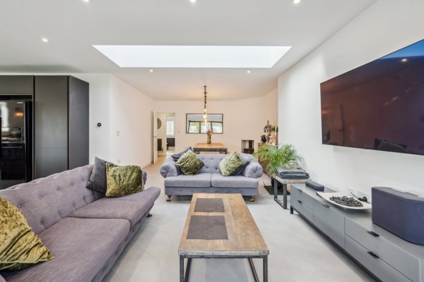 Images for Bourne End, Buckinghamshire EAID:2640919782 BID:FHH