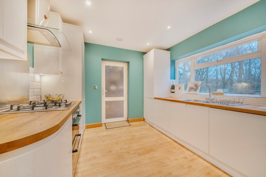 Images for Flackwell Heath, High Wycombe, Buckinghamshire EAID:2640919782 BID:FHH