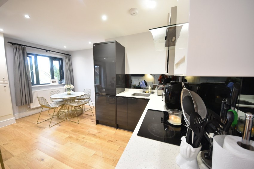 Images for Loudwater, High Wycombe, Buckinghamshire EAID:2640919782 BID:FHH