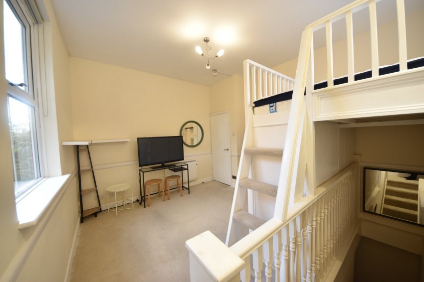 Images for High Wycombe, Buckinghamshire EAID:2640919782 BID:FHL