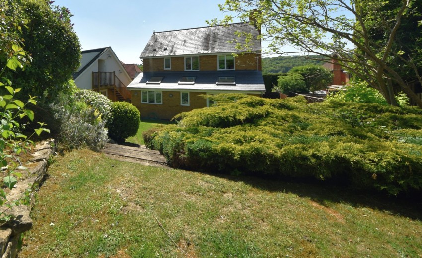 Images for Loudwater, High Wycombe, Buckinghamshire EAID:2640919782 BID:FHH