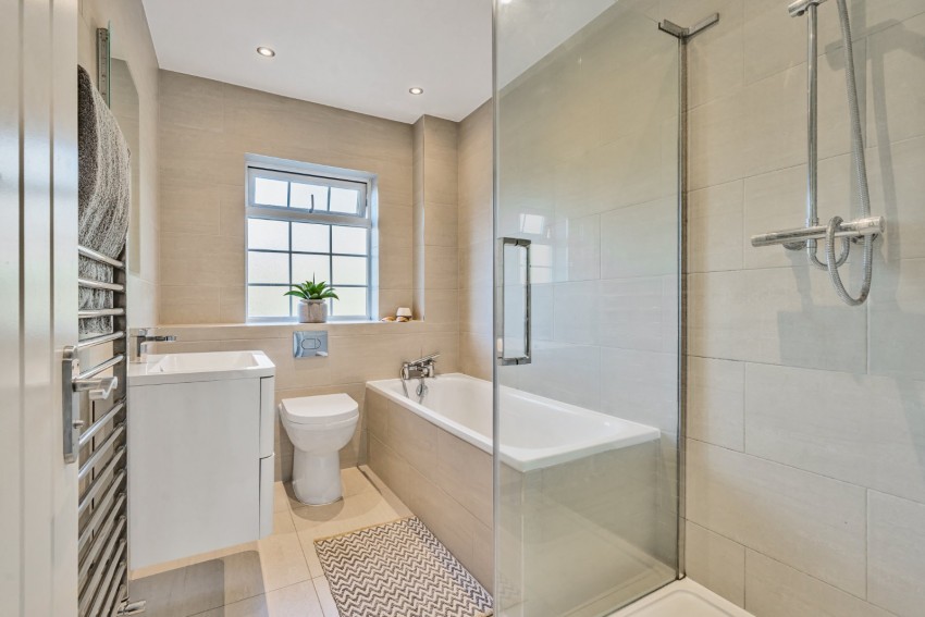 Images for Loudwater, High Wycombe, Buckinghamshire EAID:2640919782 BID:FHH