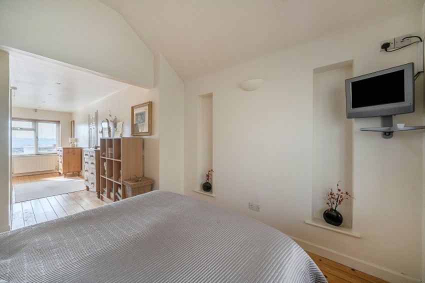 Images for Bourne End, Buckinghamshire EAID:2640919782 BID:FHH