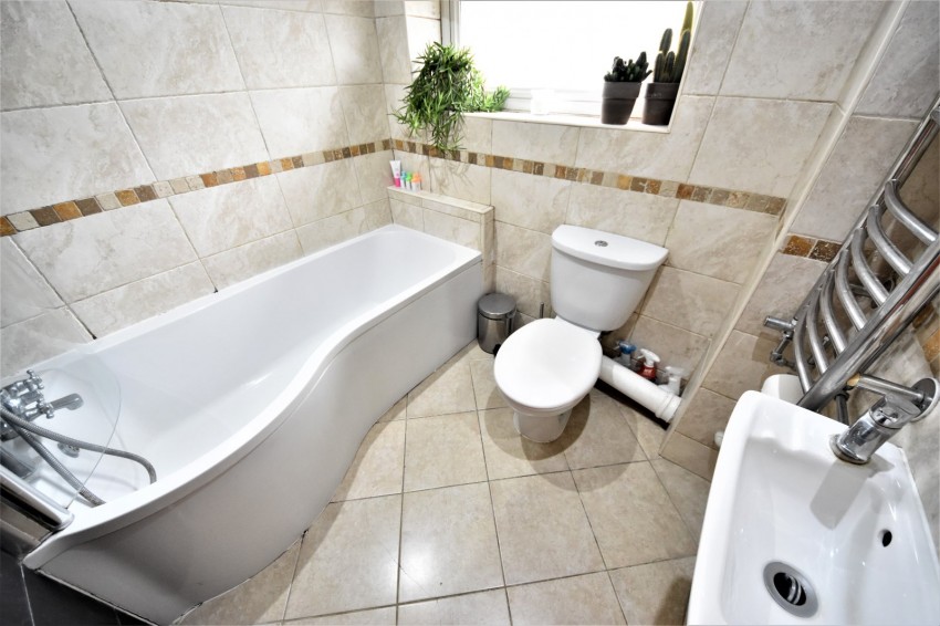 Images for Bourne End, Buckinghamshire EAID:2640919782 BID:FHH
