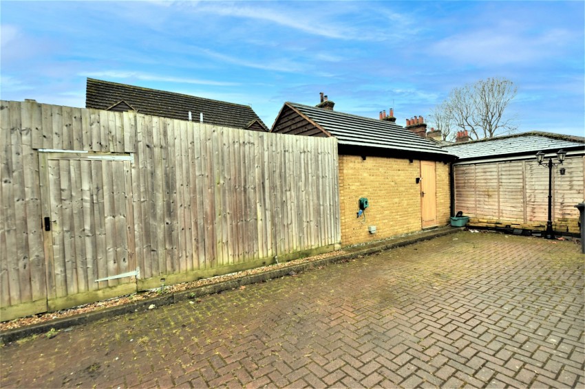 Images for Bourne End, Buckinghamshire EAID:2640919782 BID:FHH