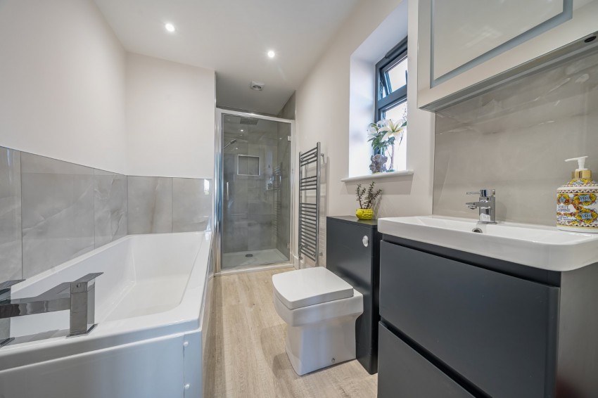 Images for Flackwell Heath, High Wycombe, Buckinghamshire EAID:2640919782 BID:FHH