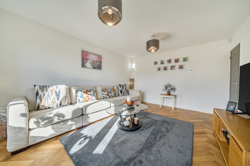 Images for Flackwell Heath, High Wycombe, Buckinghamshire EAID:2640919782 BID:FHH