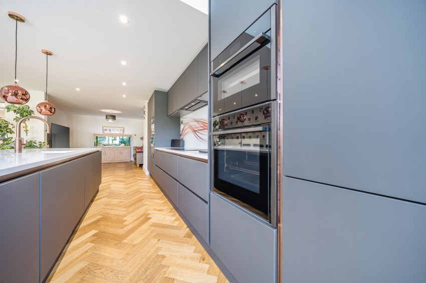 Images for Flackwell Heath, High Wycombe, Buckinghamshire EAID:2640919782 BID:FHH