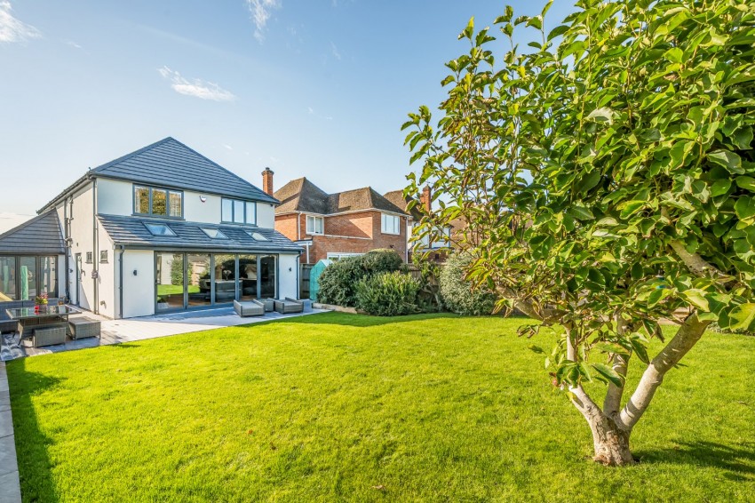 Images for Flackwell Heath, High Wycombe, Buckinghamshire EAID:2640919782 BID:FHH