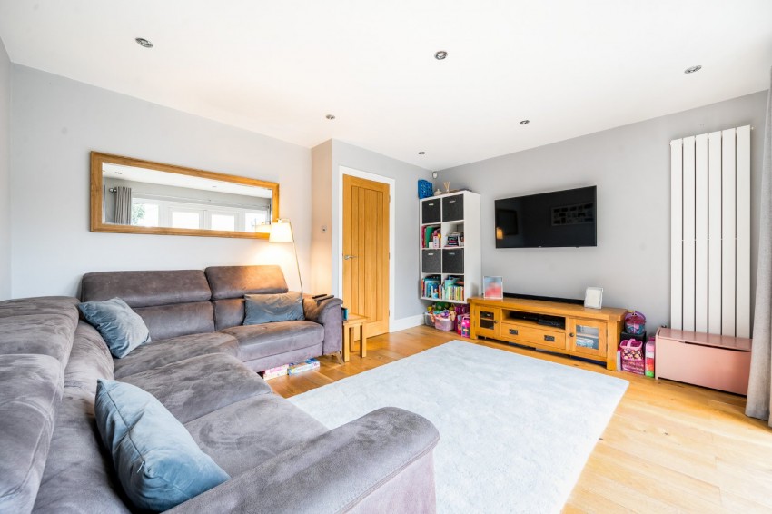 Images for Flackwell Heath, High Wycombe, Buckinghamshire EAID:2640919782 BID:FHH