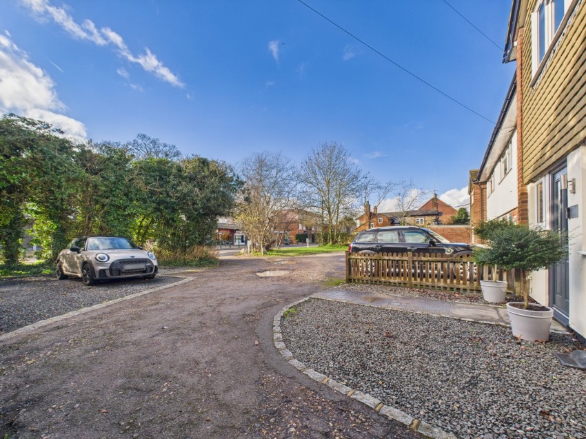 Images for Flackwell Heath, High Wycombe, Buckinghamshire EAID:2640919782 BID:FHH