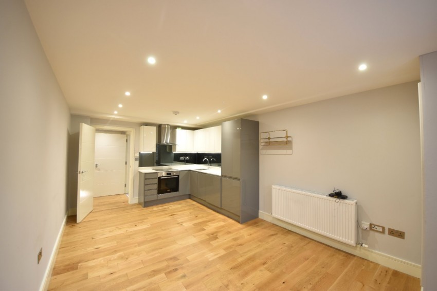 Images for Loudwater, High Wycombe, Buckinghamshire EAID:2640919782 BID:FHL