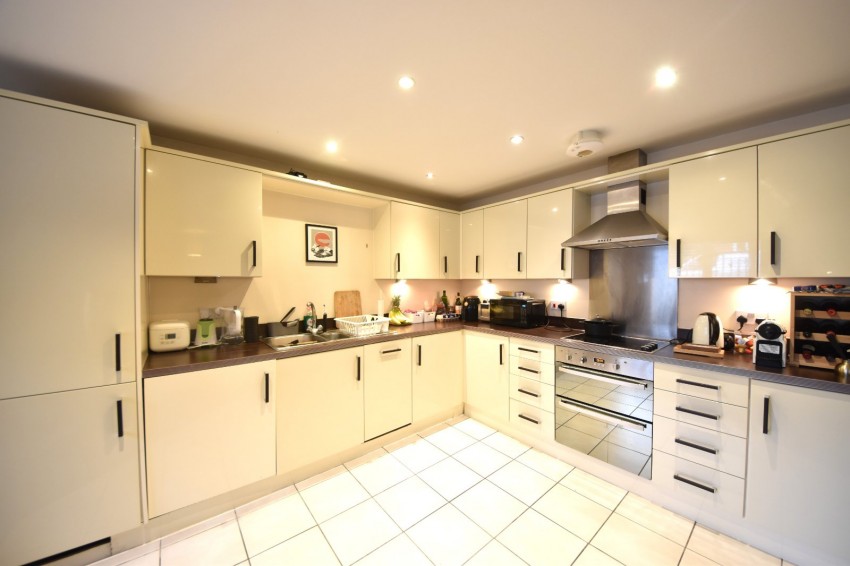 Images for High Wycombe, Buckinghamshire EAID:2640919782 BID:FHH
