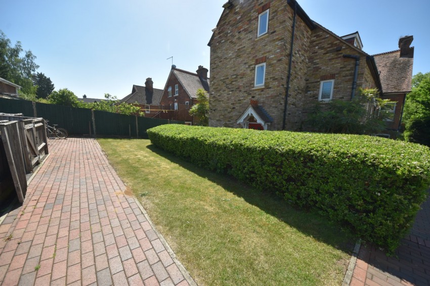 Images for High Wycombe, Buckinghamshire EAID:2640919782 BID:FHH
