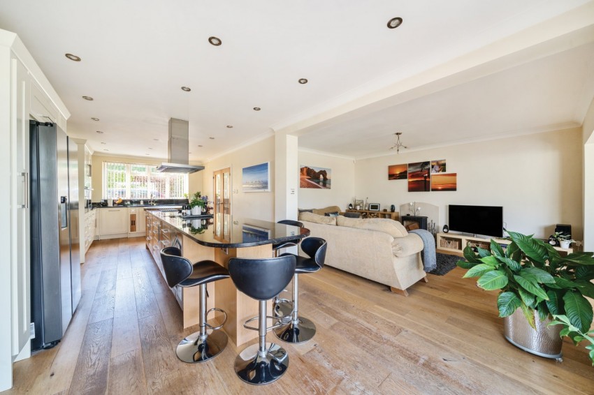 Images for High Wycombe, Buckinghamshire EAID:2640919782 BID:FHH