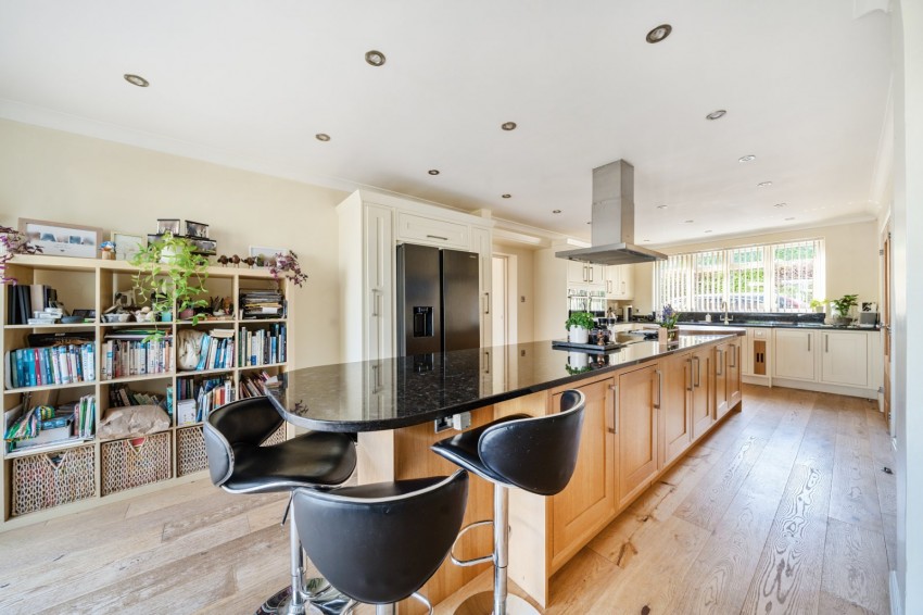 Images for High Wycombe, Buckinghamshire EAID:2640919782 BID:FHH
