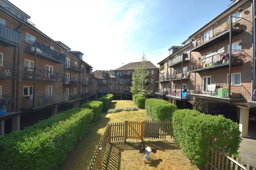 Images for High Wycombe, Buckinghamshire EAID:2640919782 BID:FHH