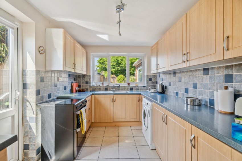 Images for Flackwell Heath, High Wycombe, Buckinghamshire EAID:2640919782 BID:FHH