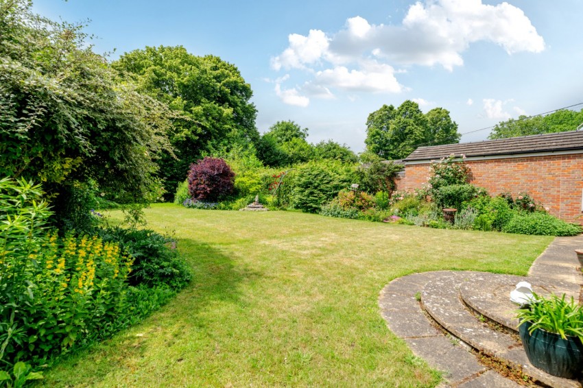 Images for Flackwell Heath, High Wycombe, Buckinghamshire EAID:2640919782 BID:FHH