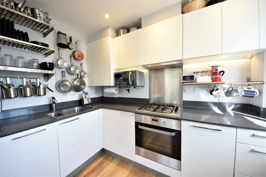 Images for Wooburn Green, High Wycombe, Buckinghamshire EAID:2640919782 BID:FHH