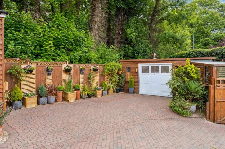 Images for High Wycombe, Buckinghamshire EAID:2640919782 BID:FHH