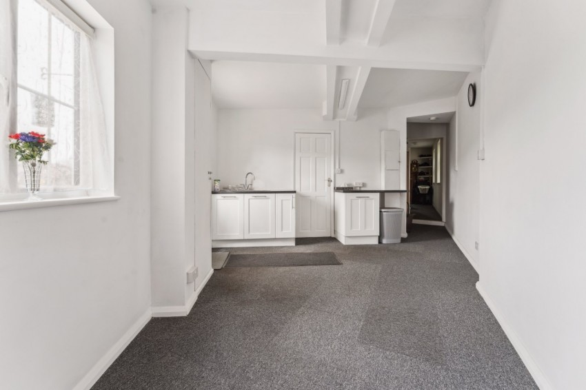 Images for High Wycombe, Buckinghamshire EAID:2640919782 BID:FHH