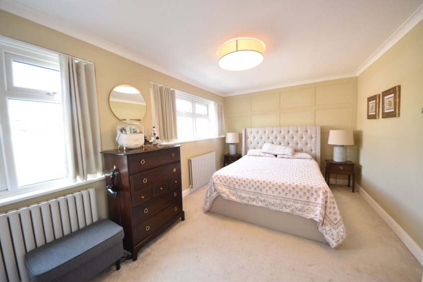 Images for Burnham, Slough, Buckinghamshire EAID:2640919782 BID:FHH