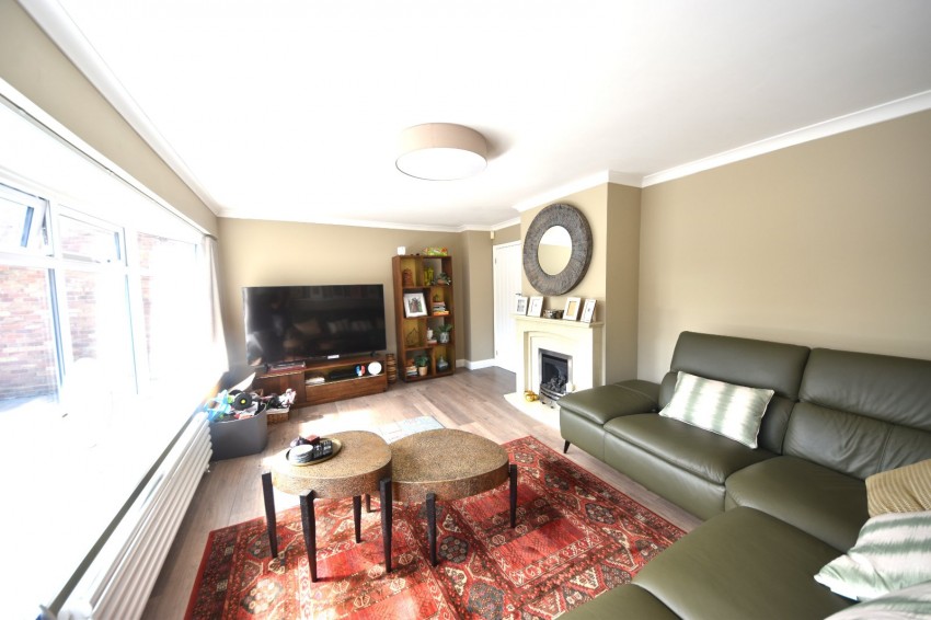 Images for Burnham, Slough, Buckinghamshire EAID:2640919782 BID:FHH