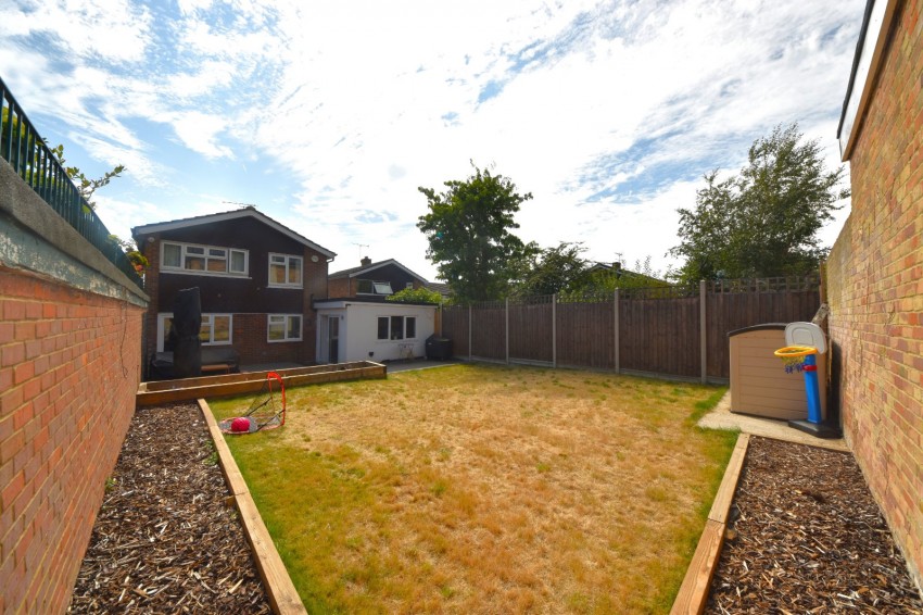 Images for Burnham, Slough, Buckinghamshire EAID:2640919782 BID:FHH