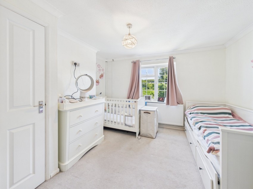 Images for Wooburn Green, High Wycombe, Buckinghamshire EAID:2640919782 BID:FHH