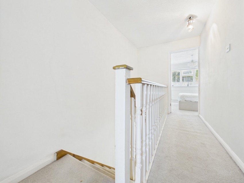 Images for Wooburn Green, High Wycombe, Buckinghamshire EAID:2640919782 BID:FHH