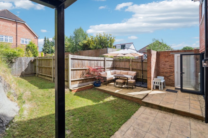 Images for Wooburn Green, High Wycombe, Buckinghamshire EAID:2640919782 BID:FHH