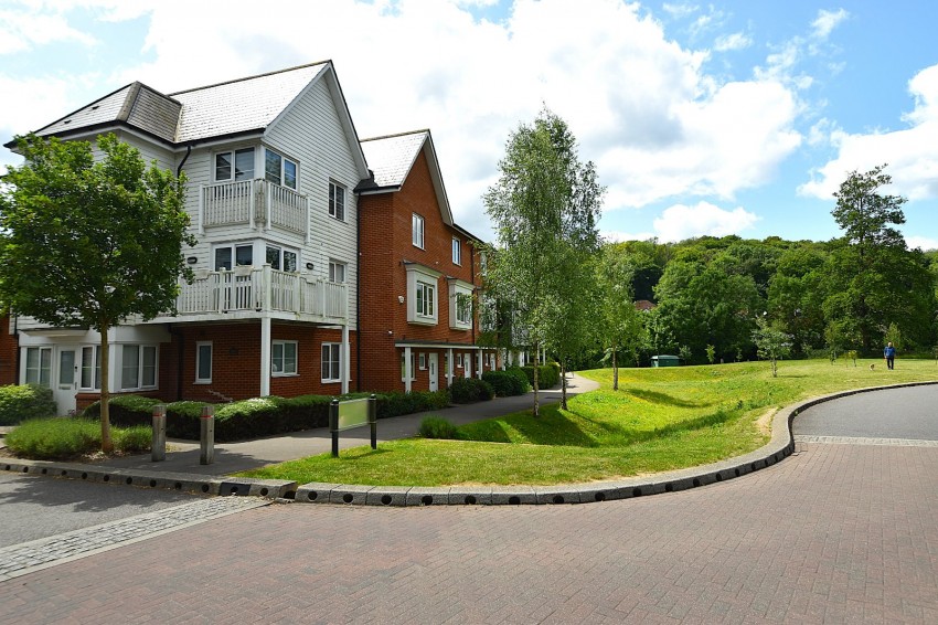 Images for High Wycombe, Buckinghamshire EAID:2640919782 BID:FHL