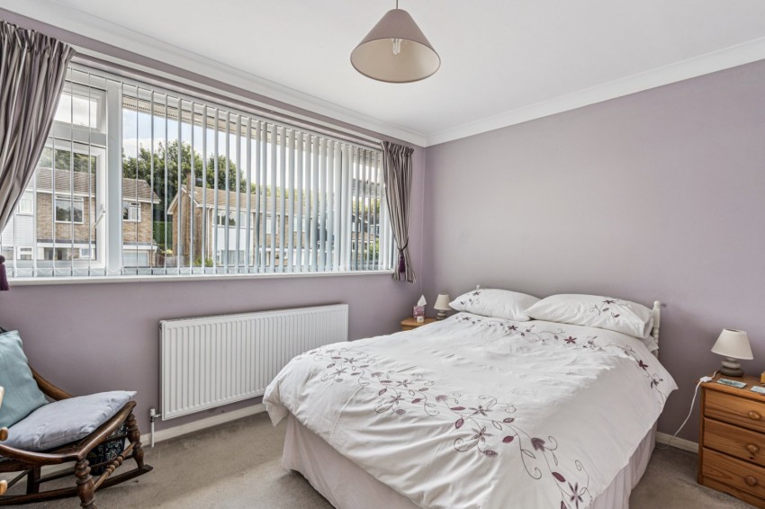 Images for Wooburn Green, High Wycombe, Buckinghamshire EAID:2640919782 BID:FHH