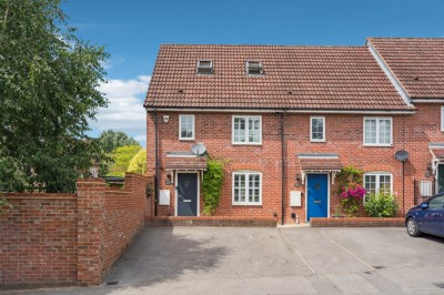 Wooburn Green, High Wycombe, Buckinghamshire - EAID:2640919782, BID:FHH