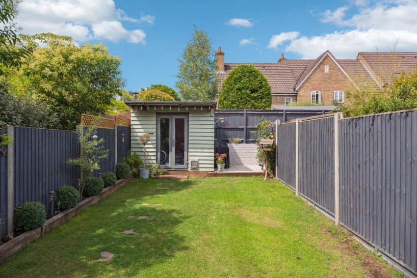 Images for Wooburn Green, High Wycombe, Buckinghamshire EAID:2640919782 BID:FHH