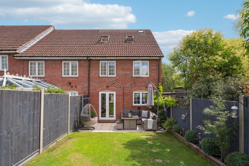 Images for Wooburn Green, High Wycombe, Buckinghamshire EAID:2640919782 BID:FHH