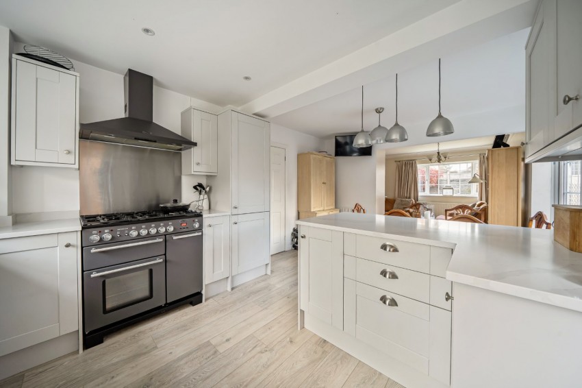 Images for Flackwell Heath, High Wycombe, Buckinghamshire EAID:2640919782 BID:FHH