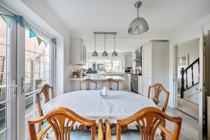 Images for Flackwell Heath, High Wycombe, Buckinghamshire EAID:2640919782 BID:FHH