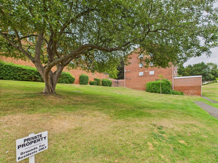 Images for High Wycombe, Buckinghamshire EAID:2640919782 BID:FHH