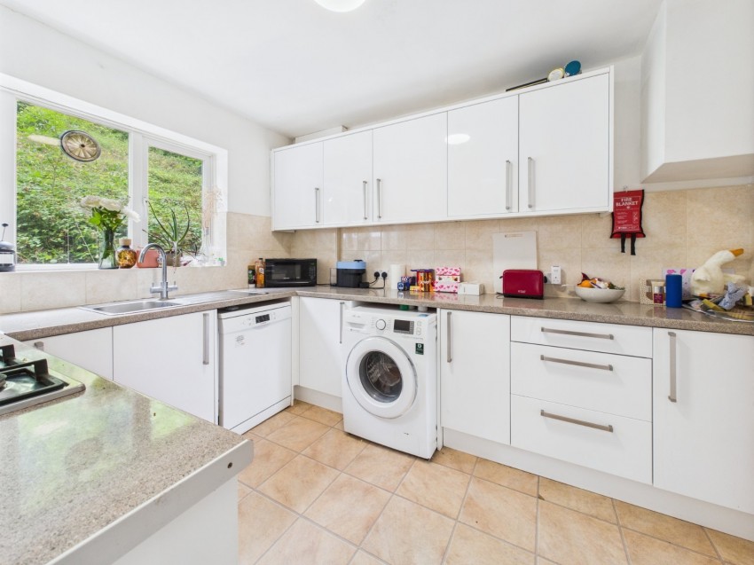Images for High Wycombe, Buckinghamshire EAID:2640919782 BID:FHH