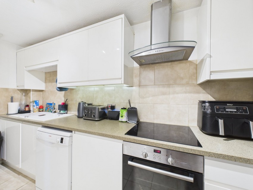 Images for High Wycombe, Buckinghamshire EAID:2640919782 BID:FHH