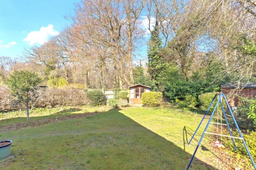 Images for Flackwell Heath, High Wycombe, Buckinghamshire EAID:2640919782 BID:FHL