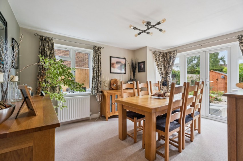 Images for Flackwell Heath, High Wycombe, Buckinghamshire EAID:2640919782 BID:FHH