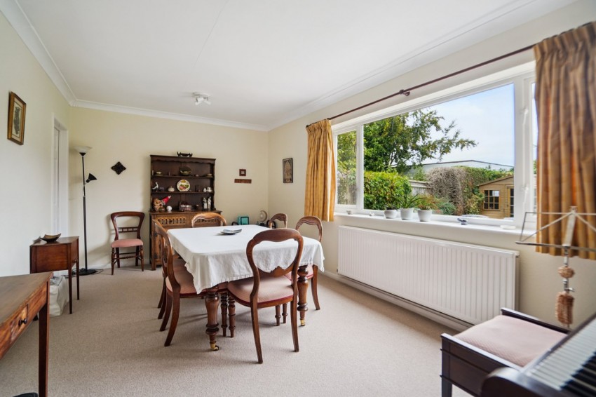 Images for Flackwell Heath, High Wycombe, Buckinghamshire EAID:2640919782 BID:FHH