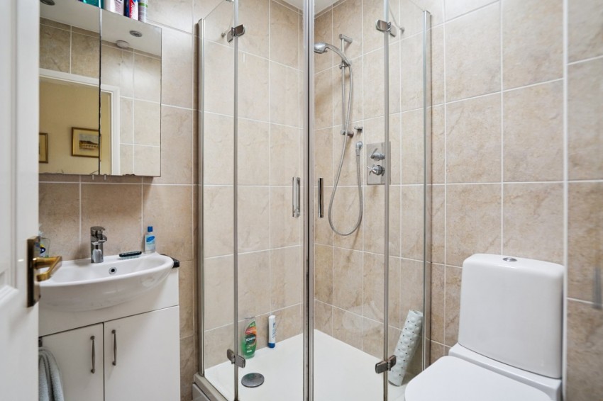 Images for Flackwell Heath, High Wycombe, Buckinghamshire EAID:2640919782 BID:FHH