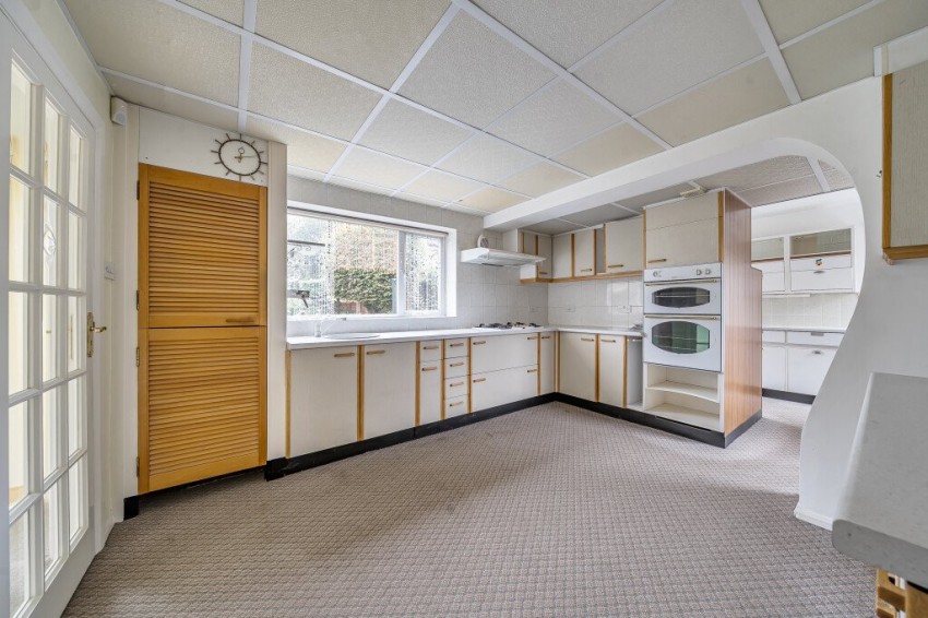 Images for Flackwell Heath, High Wycombe, Buckinghamshire EAID:2640919782 BID:FHH