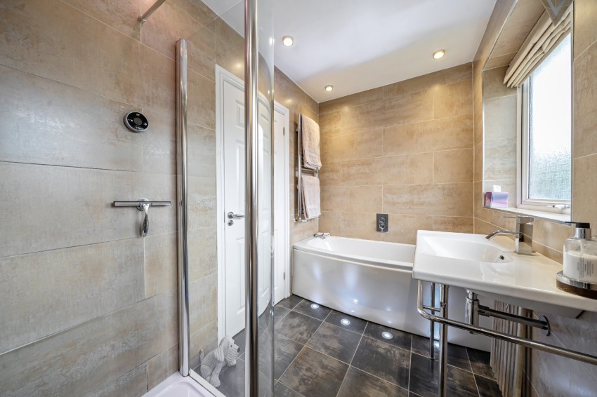 Images for Flackwell Heath, High Wycombe, Buckinghamshire EAID:2640919782 BID:FHH