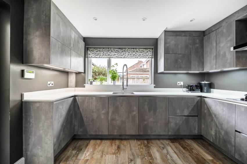 Images for Flackwell Heath, High Wycombe, Buckinghamshire EAID:2640919782 BID:FHH