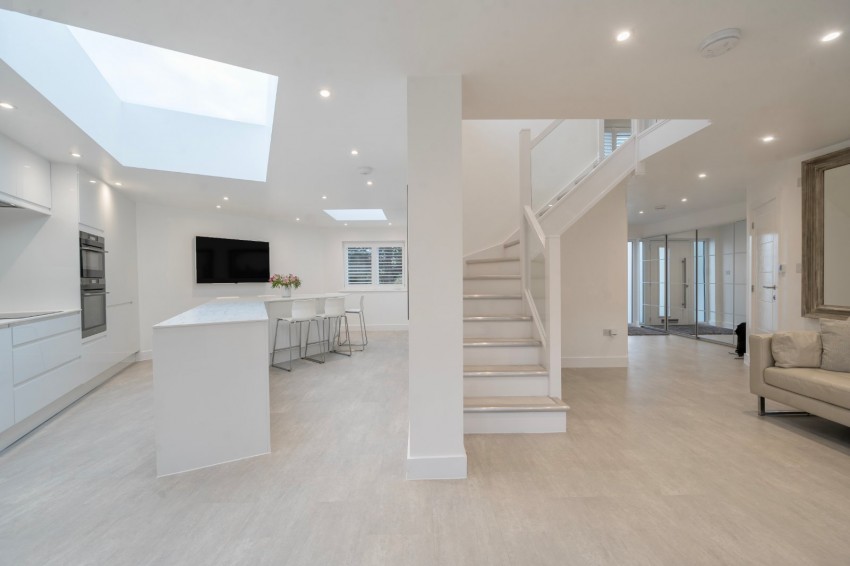 Images for Flackwell Heath, High Wycombe, Buckinghamshire EAID:2640919782 BID:FHH